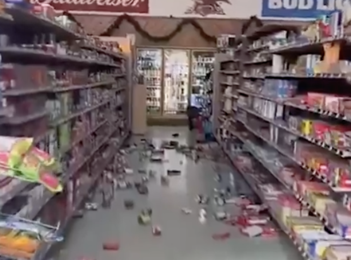 Tsunami y Saqueos